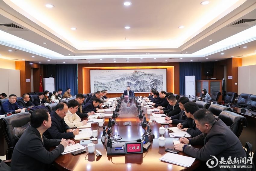 曾超群:堅(jiān)定不移以招商引資為抓手 推進(jìn)“三電”產(chǎn)業(yè)高質(zhì)量發(fā)展